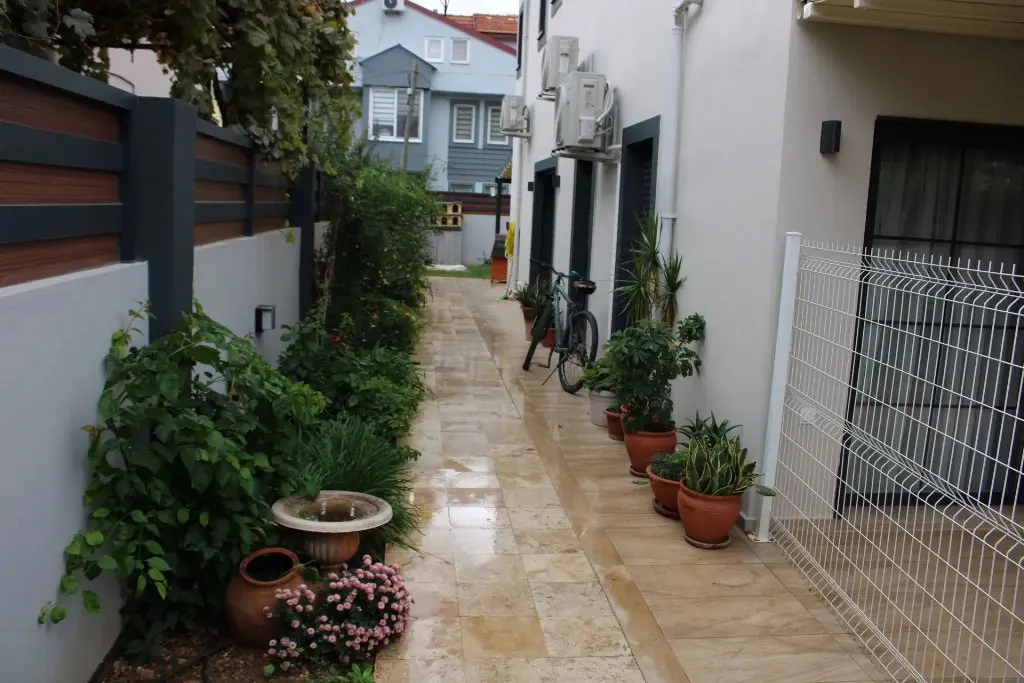 Property in Babatasi